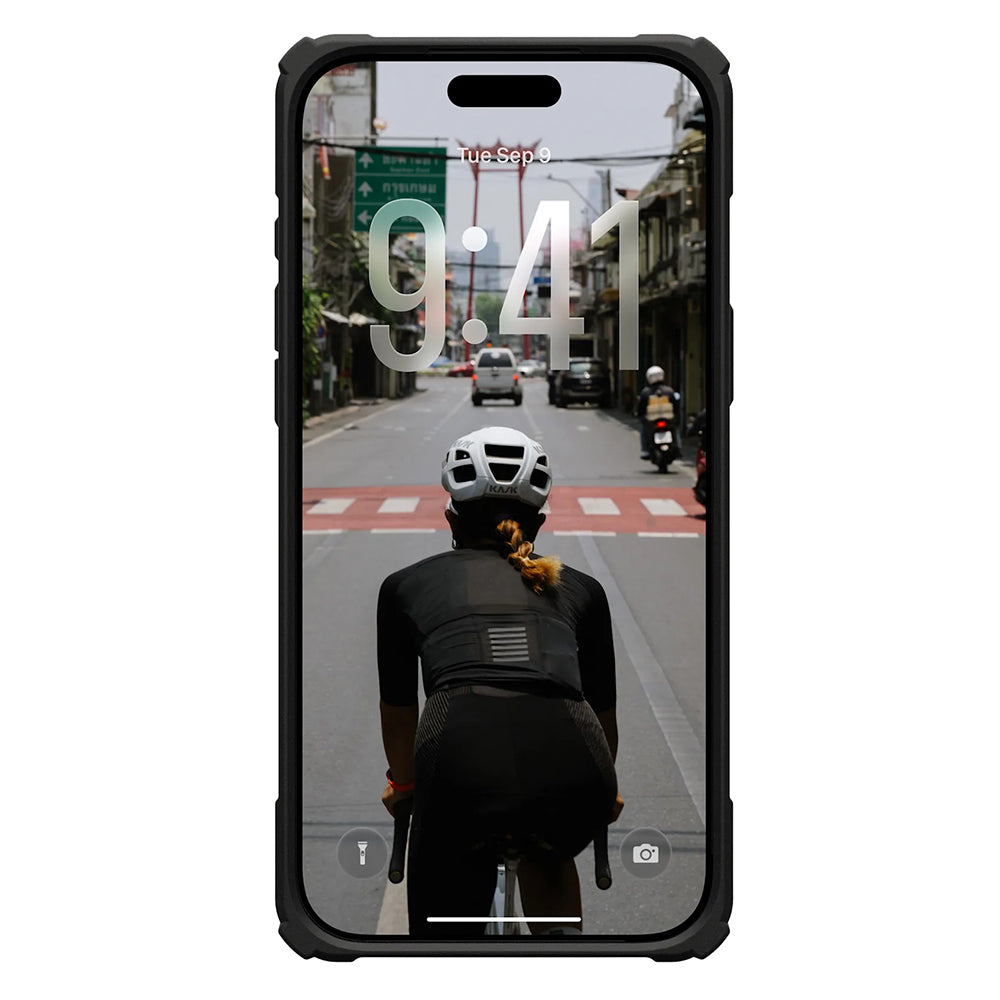 UAG - Plasma XTE MagSafe - iPhone 17 Pro - Black Clear