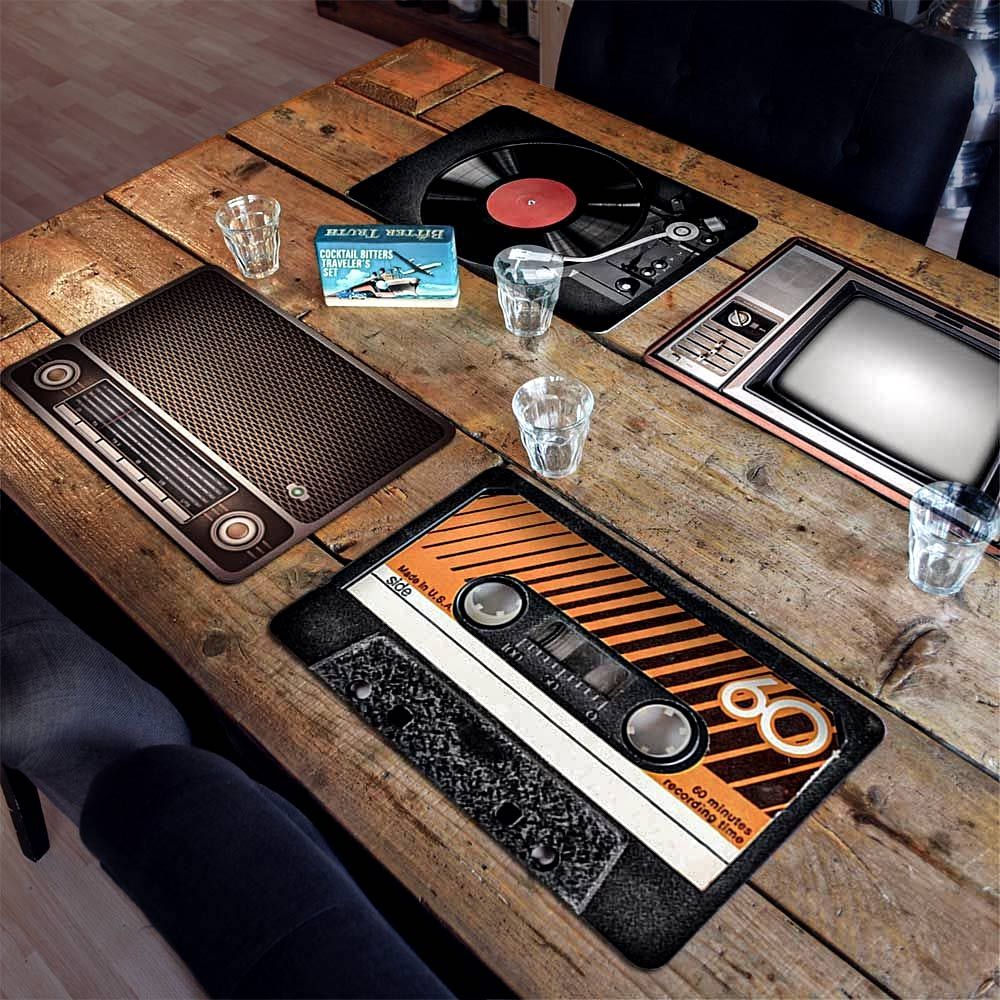 Retro Placemats - Ρετρό Σουπλά - Σετ 4 Τεμαχίων για Μοναδική Διακόσμηση Τραπεζιού