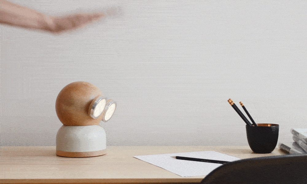 Designnest® GoggleLamp |Mr Watt| Επιτραπέζιο Φωτιστικό από ξύλο σφενδάμου και αλουμίνιο με ρύθμιση φωτεινότητας αφής (grey/blue/wood)