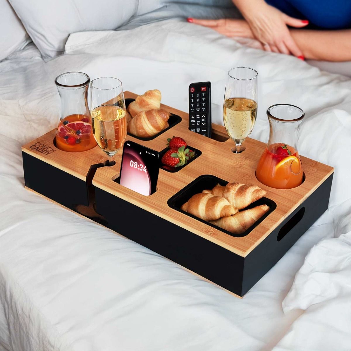 Couch Caddy – Δίσκος Sofa Snacker Οργάνωσε τον καναπέ σου με στυλ